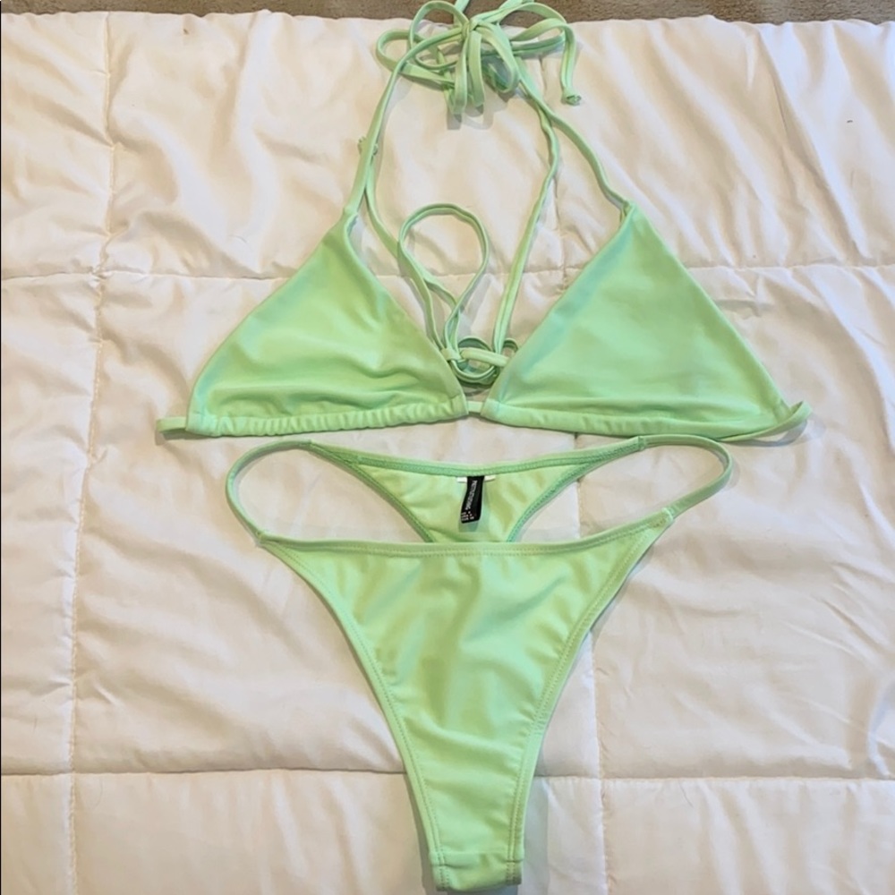 Pretty little thong bikini set